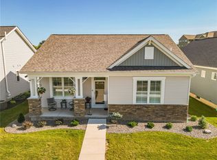 113 Thompson Ln, Canandaigua, NY 14424