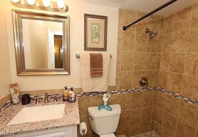 820 Ketch Dr #2 — Photo 11