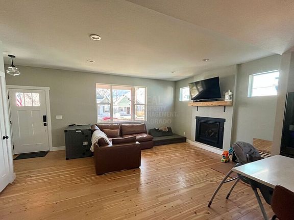 3rd image of 2110 W Pikes Peak Ave