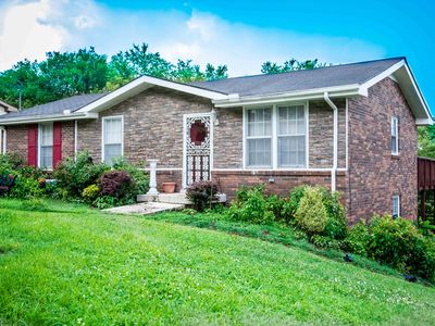 4150 Farmview Dr, Nashville, TN, 37218