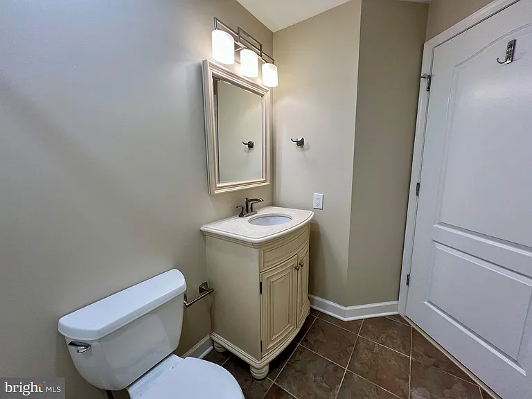 6924 Fairfax Dr #132 — Photo 11