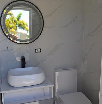 Terrace half bathroom