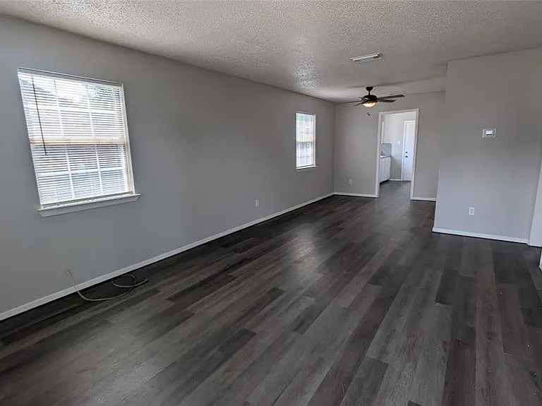107 Beck St #B — Photo 2