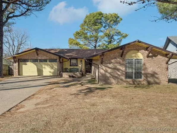 1424 N 24th Pl W, Tulsa, OK 74127