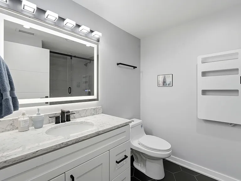 1518 W Melrose St #CH — Photo 26