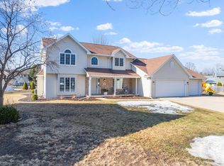 2949 Painted Trl, Green Bay, WI 54313