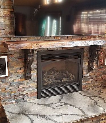 Gas Fireplace w/remote