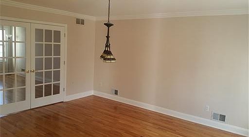 4th image of 33 Morganville Rd