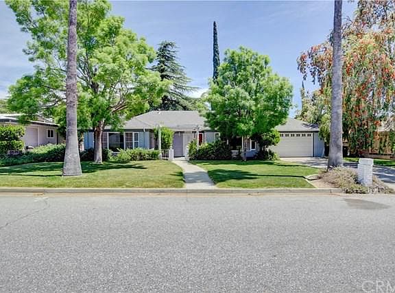 2nd image of 924 Dorothy Anna Dr