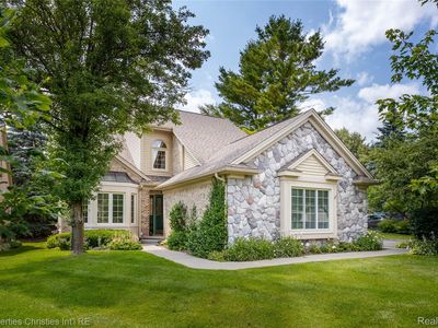 45330 Stonehedge Dr #2, Plymouth, MI, 48170