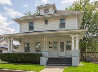 406 W Locust St, Bloomington, IL 61701