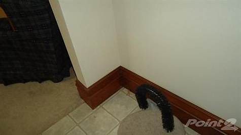 3rd image of 277 W Washington St