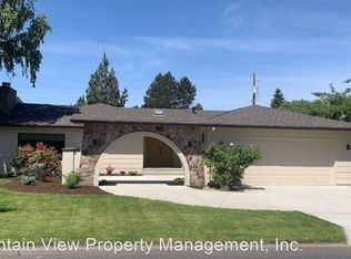 2025 NE 8th St, Bend, OR 97701