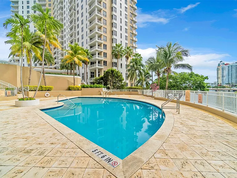 801 Brickell Key Blvd #2108 — Photo 24