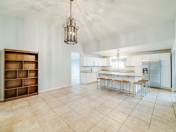 4th image of 4849 Erin Ln