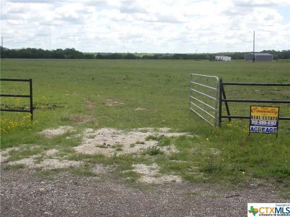 150 Cuttinghorse Ln, Florence, TX 76527