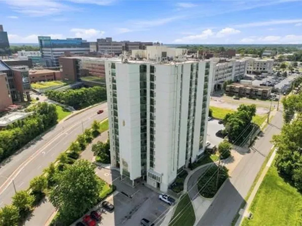 3838 Rainbow Blvd APT 1011, Kansas City, KS 66103