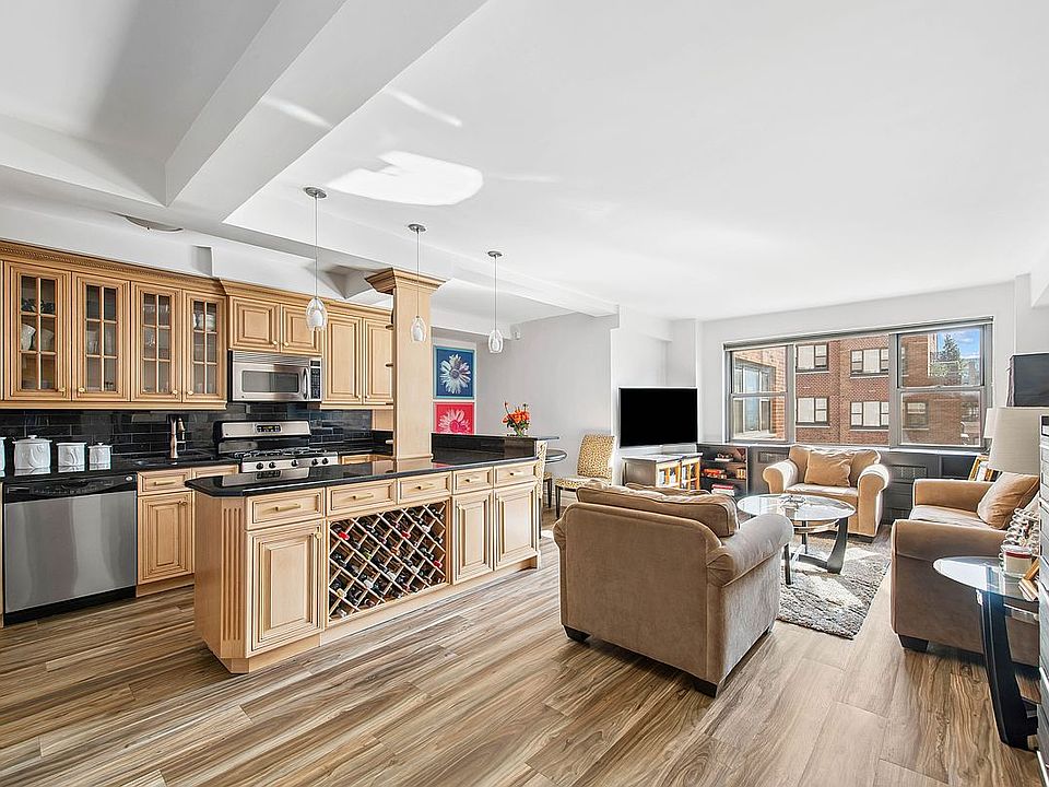 1st image of 136 E 76th St APT 15A