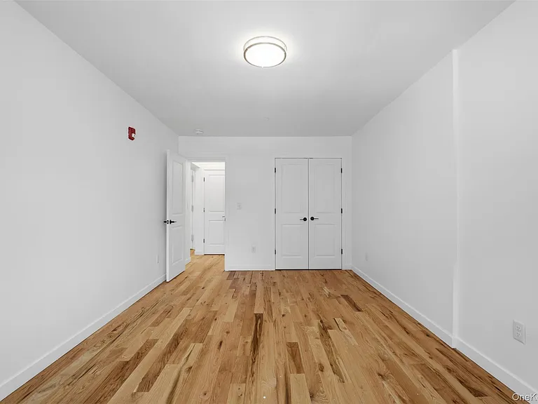 671 Bronx River Rd #2N — Photo 11