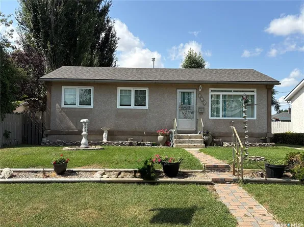 480 8th AVENUE SE, Swift Current, SK S9H 3Y7