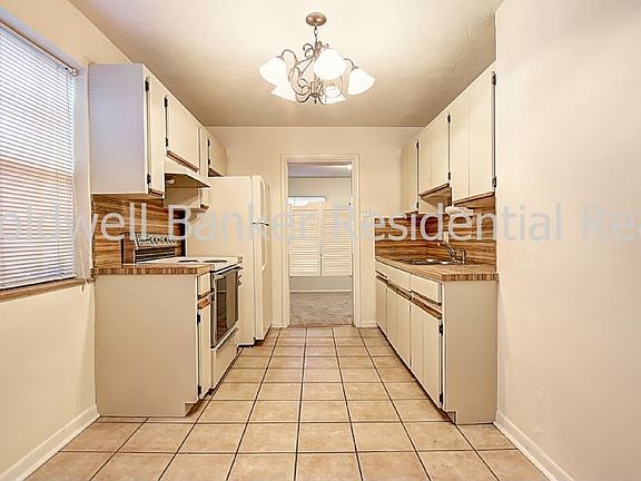 4th image of 2002 S Habana Ave APT A