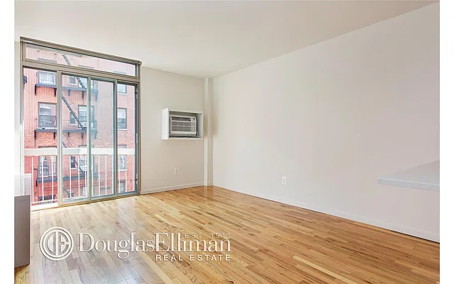 Rented by Douglas Elliman | media 27