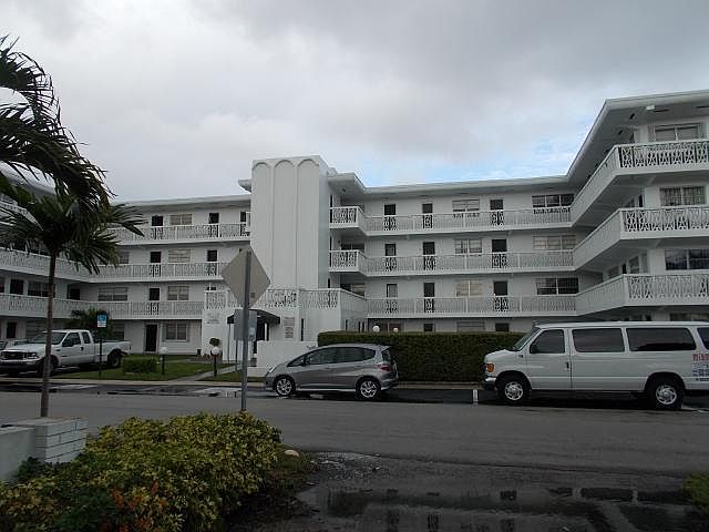 1st image of 11685 Canal Dr APT 109