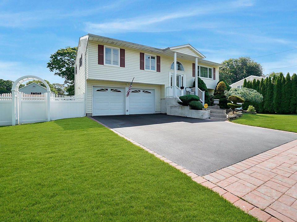 1st image of 35 Carrie Ave