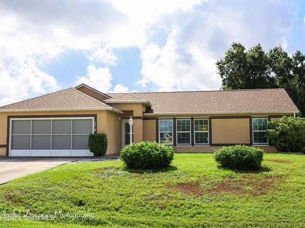 1351 Emerson Dr NE, Palm Bay, FL 32907