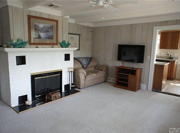2nd image of 610 Bayview Dr