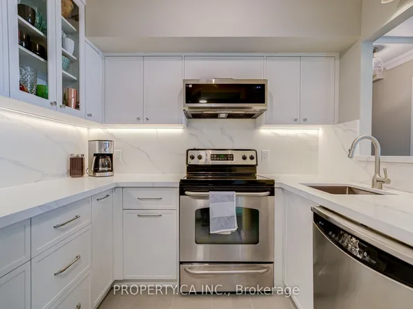 92 King St E #1008, Toronto, ON M5C 2V8