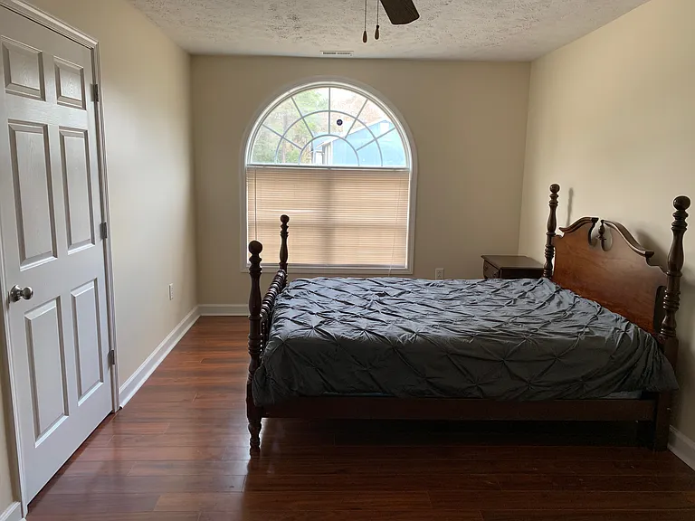 1049 McArthur Rd — Photo 9