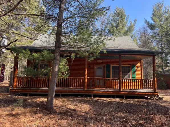 2110 Chalet Cir, Grayling, MI 49738