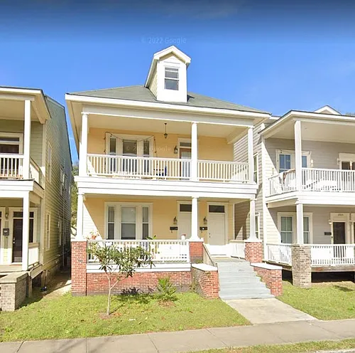 2225 Whitaker St Photo 1