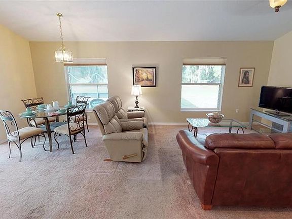 3rd image of 480 N Country Club Dr