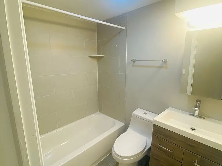 1420 Cambridge St — Photo 15