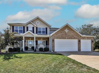 210 Highland Meadows Dr, Wentzville, MO 63385