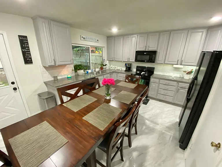 Large open Kitchen