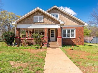 218 W 28th St, Newton, NC 28658