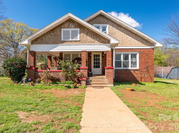 218 W 28th St, Newton, NC 28658