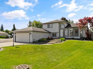 1807 N Salmon River Ln, Greenacres, WA 99016