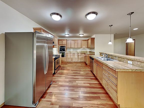 3rd image of 17704 93rd Ave E