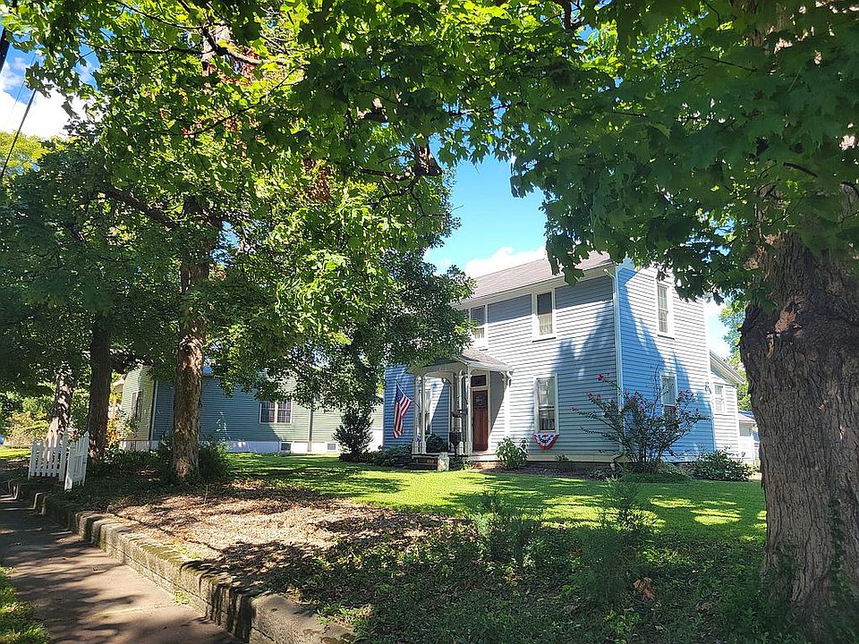 1st image of 226 Crane St