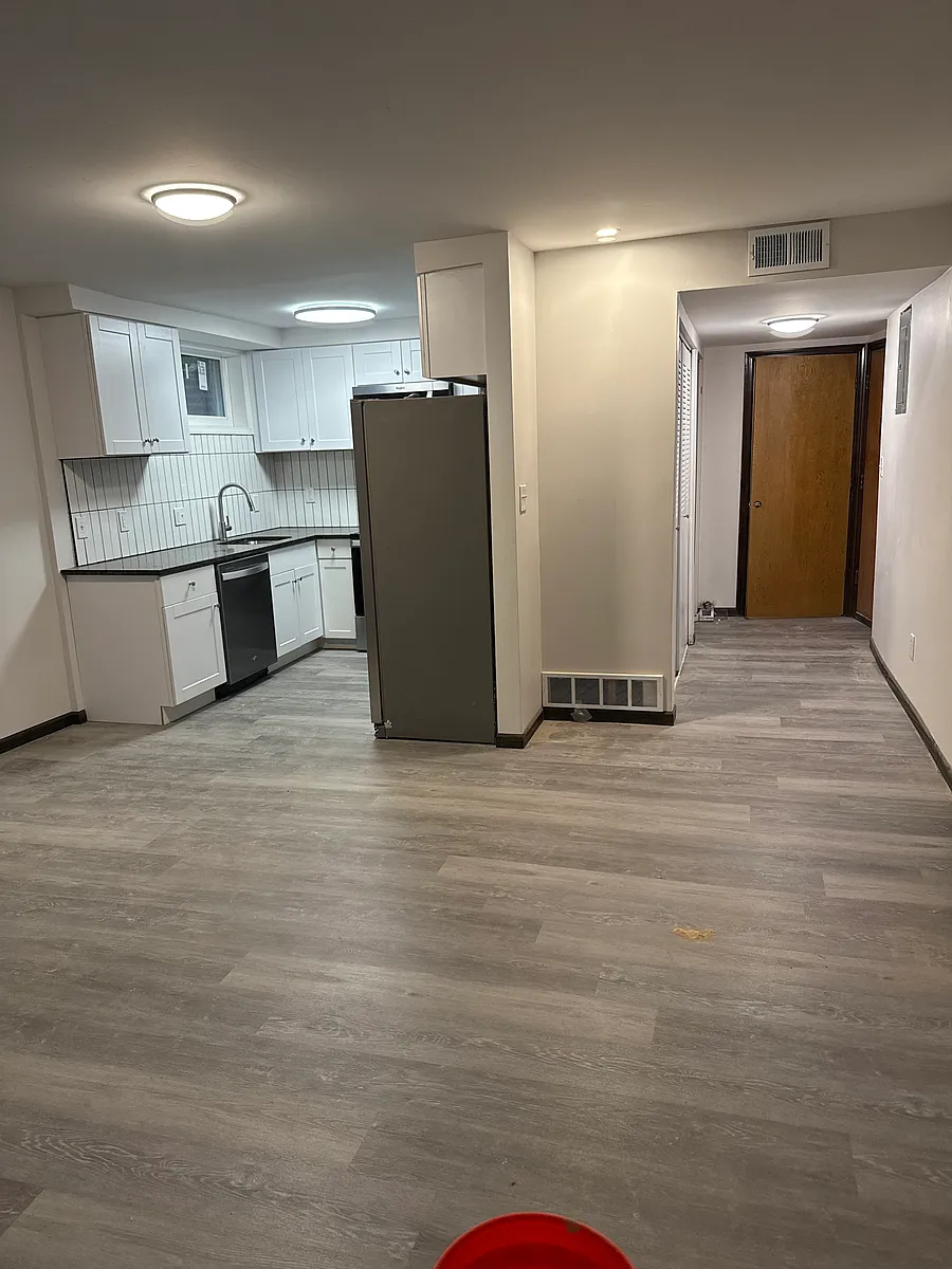 Building Photo - 15 E 50th St #1