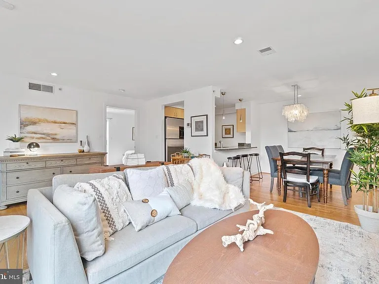 1441 Florida Ave NW #2B — Photo 2
