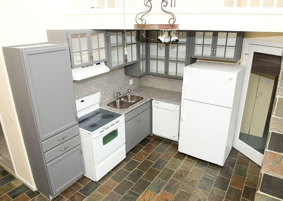1st image of 5313 Palmetto St APT B