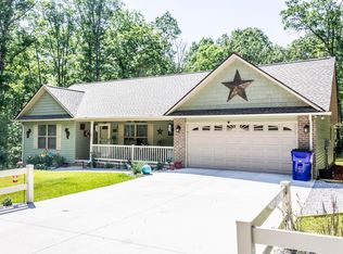 631 Apoka Ln, Crossville, TN 38572