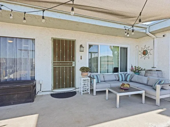 98 Suzanne Ln, Chula Vista, CA 91911