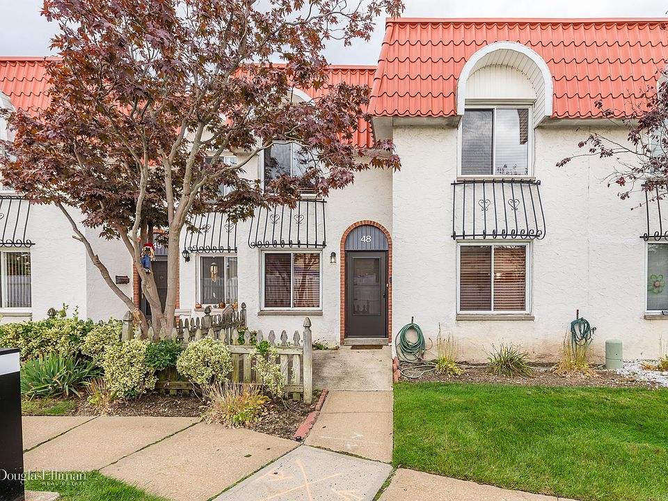 1st image of 48 Alhambra Dr