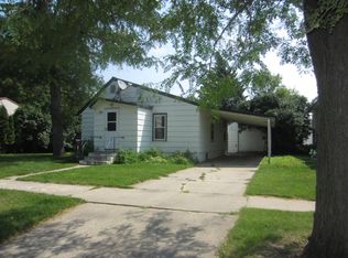 321 6th Ave S, Brookings, SD 57006